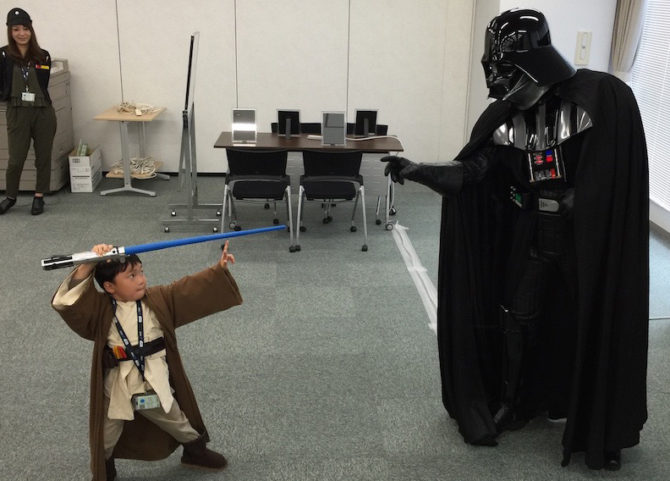 ANAダースベイダーと対決するジェダイ