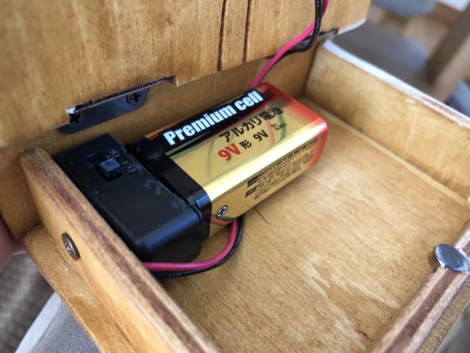 ジェダイの木箱電池ボックス